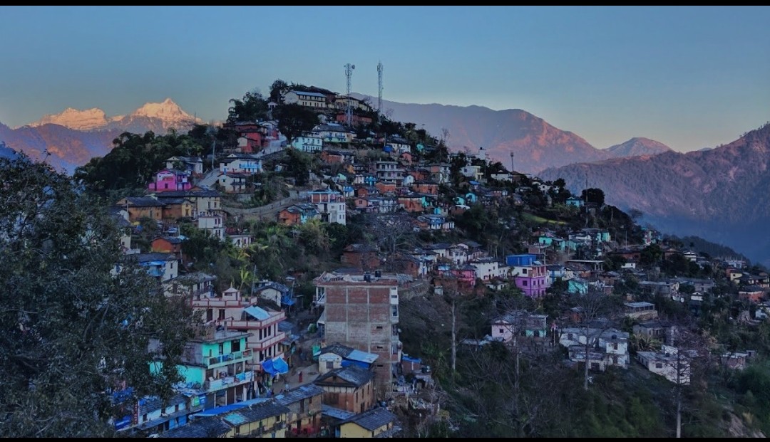 जाजरकोटका अधिकांश बिधालयका शिक्षकहरु राजनीतिमा हावी, विद्यार्थीको भविष्य के हुन्छ?