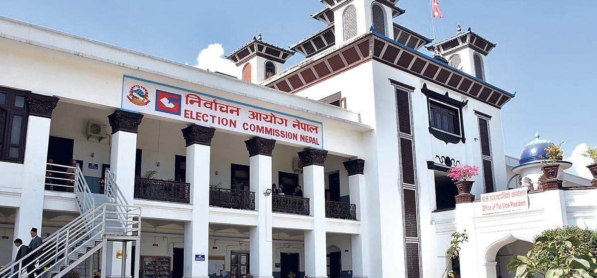 निर्वाचन आयोगले खटायो १६५ क्षेत्रमै निर्वाचन अधिकृत (सूचीसहित)