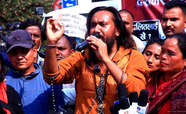 फागुन १२: दलित आन्दोलनले लियो उग्ररूप, खगेन्द्र भन्छन्— ‘गृहमन्त्रीसँग लडाइँ जारी छ’
