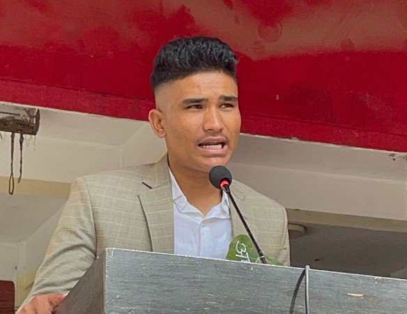 अध्यक्ष समिक बडालको नेतृत्वमा बसेको बैठकले RR क्याम्पस स्ववियु अध्यक्षका उम्मेदवारमा लोकेश खडका