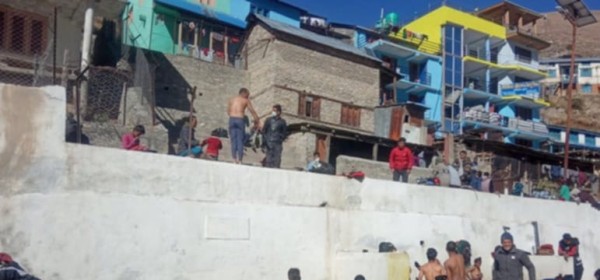 तातोपानी धारा : जहाँ नुहाएपछि निको हुन्छन् यस्ता रोग