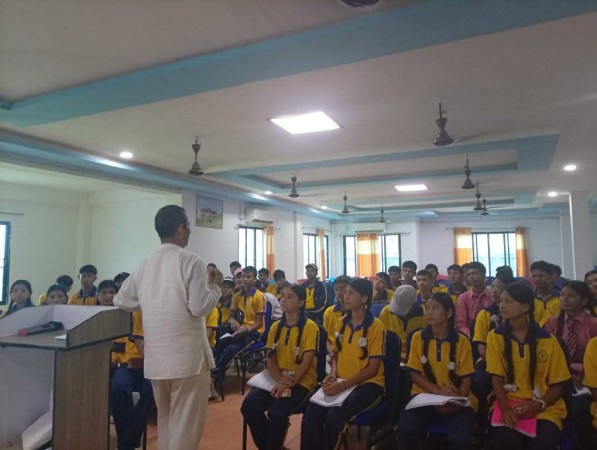 बाँसगढी नगरप्रमुख र शिक्षा शाखा प्रमुखसँग नेरा मा‌ वि मा का विद्यार्थी संग सामाजिक विषयको परियोजना अन्तरगत अन्तरक्रिया कार्यक्रम सम्पन्न