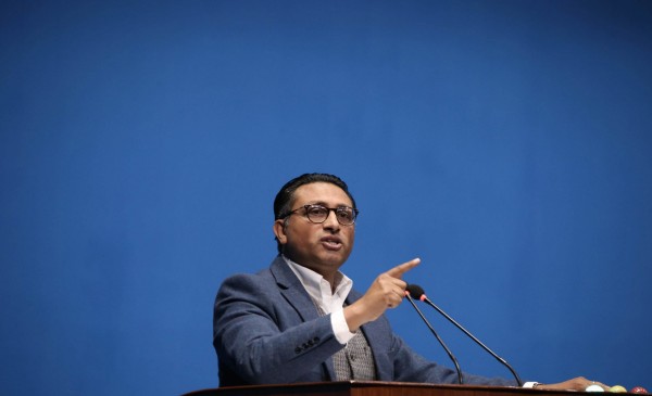 निलम्बन फुकुवा नगरे कानुनी उपचार खोज्छौँः रास्वपा