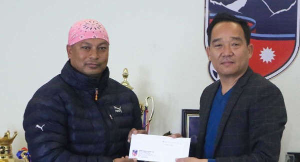 नेपाली फुटबल टिमको सहायक प्रशिक्षकमा सल्यान खड्गी