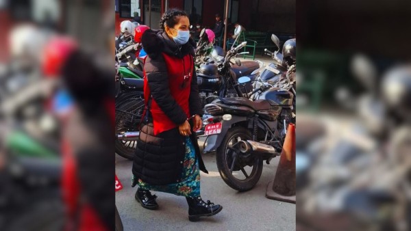 दोस्रोपटक पक्राउ परेकी आशिका तामाङलाई म्याद थपका लागि अदालत लगियो