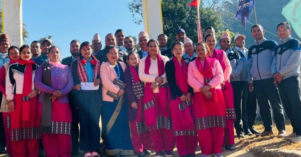 डिप्रोक्स लघुवित्तद्वारा जेहेनदार विद्यार्थीलाई छात्रवृत्ति प्रदान