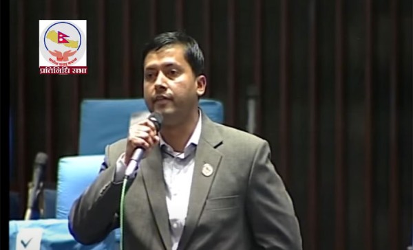 सत्तारुढ दल नेकपा एमालेले पूर्वराजा ज्ञानेन्द्र शाहले पछिल्लो समय गरिरहेका गतिविधिहरू दण्डनीय भएको बताएका छन् ।