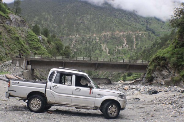 मुगुमा मुआब्जा विवादले रोकियो पुलको उद्घाटन, स्थानीय मर्कामा