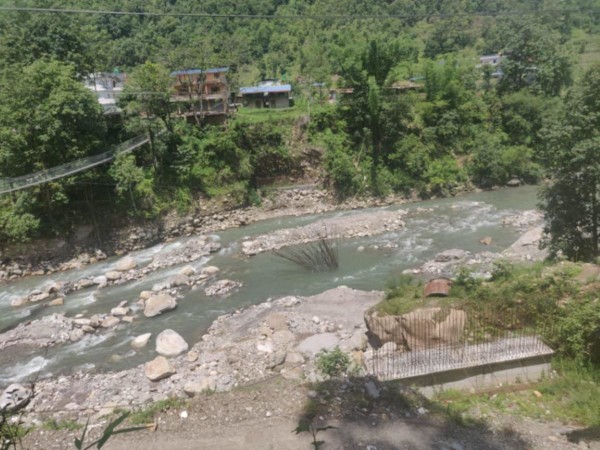 जुगल गाउँपालिकामा पाँच वर्षदेखि अलपत्र पुल, स्थानीय सास्तीमा