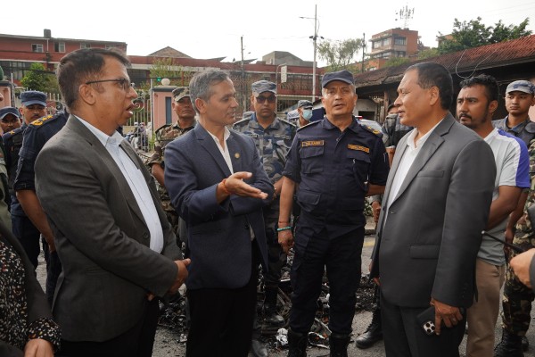 जेनजी आन्दोलनमा क्षतिग्रस्त संरचना गृहमन्त्री र ऊर्जामन्त्रीद्वारा अवलोकन