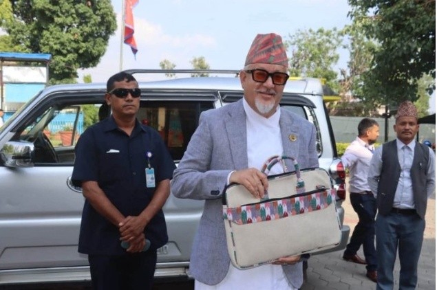 कर्णाली सरकारले ल्यायो ३५ अर्ब ३९ करोड ८५ लाख ४८ हजार बराबरको बजेट