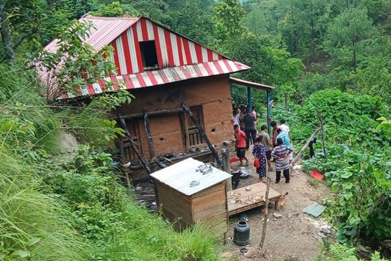 सिन्धुलीबाट हराएका एकै परिवारका २ जना सम्पर्कमा, १४ जनाको खोजी जारी