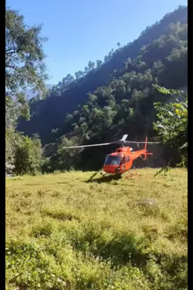 जाजरकोट कुसे गाउँपालिका कि एक महिला बिरामीलाई हेलिकप्टरमार्फत काठमाडौंस्थि‍त विर अस्पताल पठाइयो