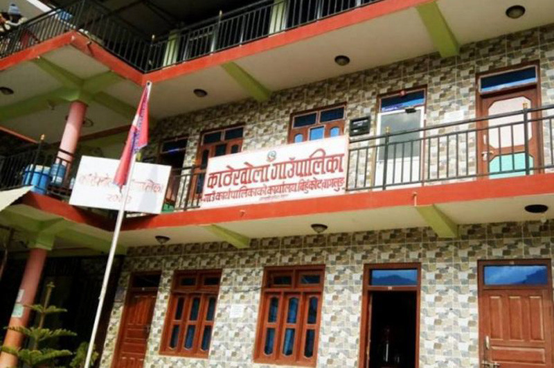 अनुदानमा किसानलाई यान्त्रिक हलो वितरण गरेको छ ,