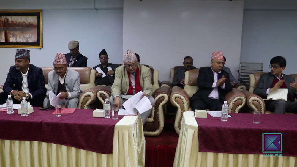 विराटनगरमा भएको औद्योगिक नीति २०८१ को मस्यौदा माथि सरोकारवालाहरूबीच भएको अन्तरक्रिया कार्यक्रममा उद्योगी व्यापारीहरूले स्वदेशी उद्योगलाई संरक्षण गर्ने नीति ल्याउन माग गरे ।