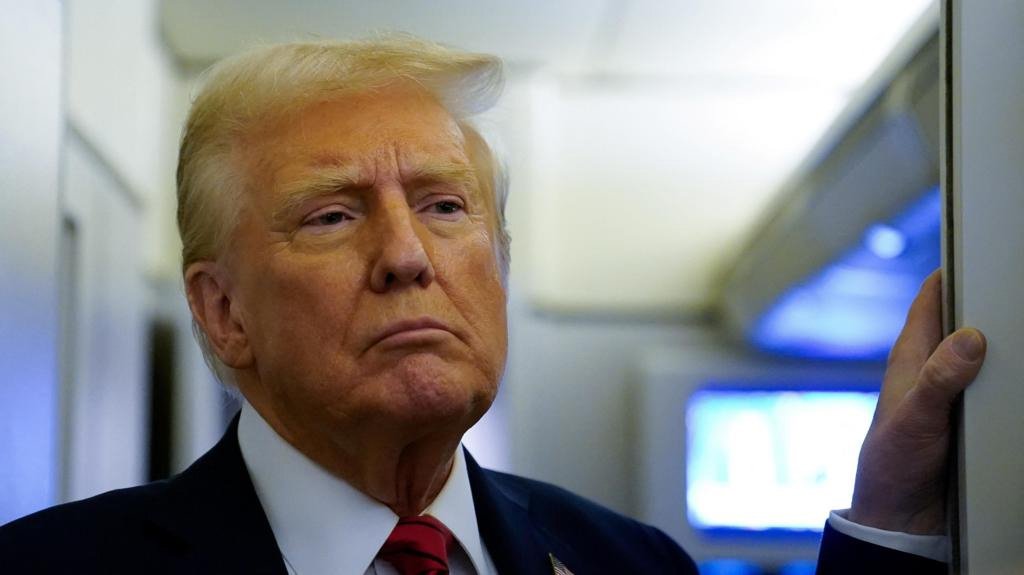 trump-_ZplCT1qkH2-1738138124.jpg